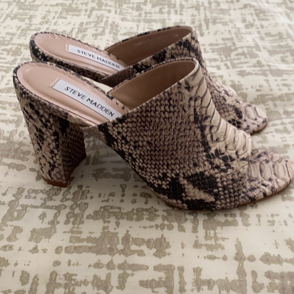 Steve Madden snake print block heel - Picture 3 of 4